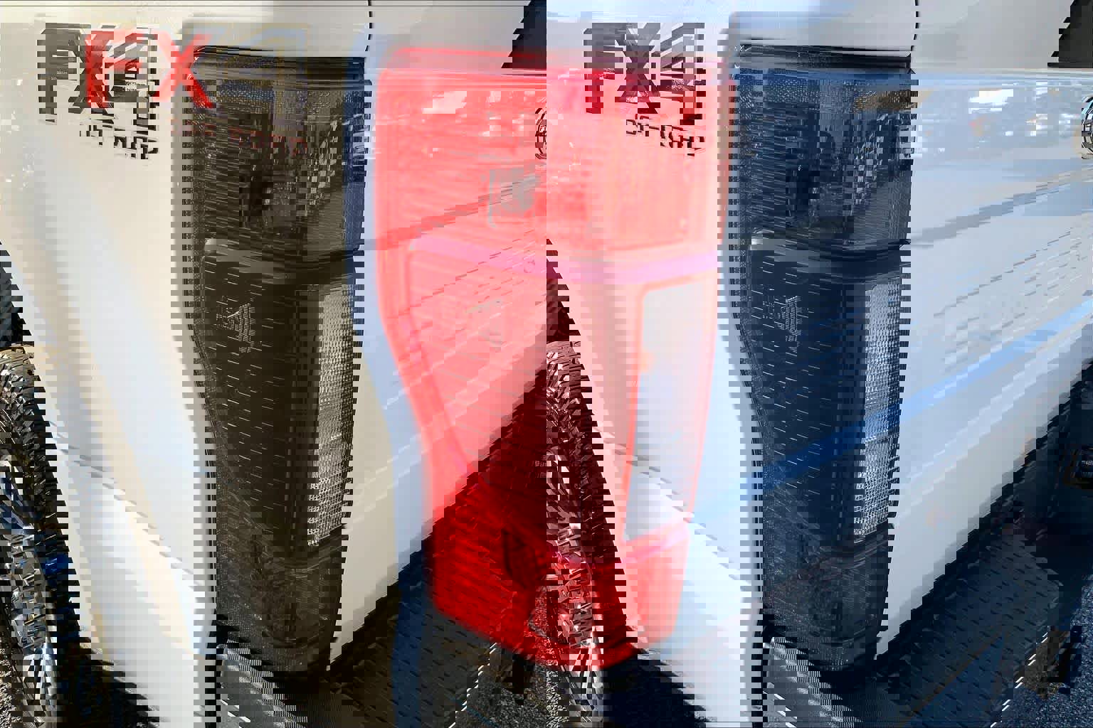 Certified 2022 Ford F250 Lariat w/ Lariat Ultimate Package image 26