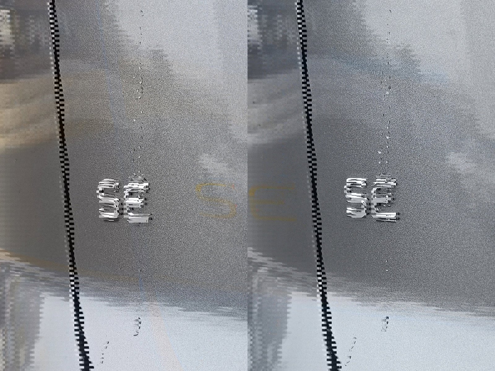 Used 2024 Volkswagen Atlas Cross Sport SE image 30