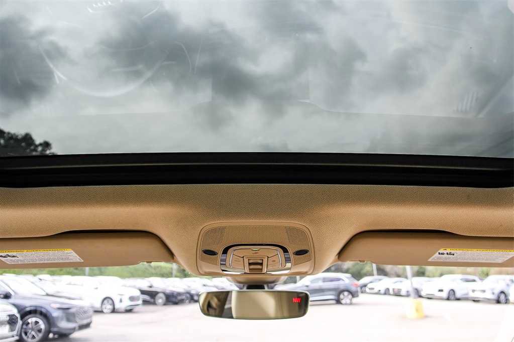 Used 2022 Audi Q5 2.0T Premium image 11