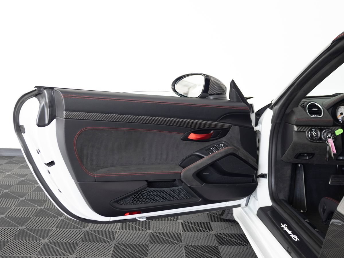 Certified 2024 Porsche 718 Boxster Spyder RS RWD image 13
