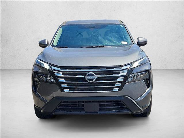 Certified 2026 Nissan Rogue SV FWD image 2