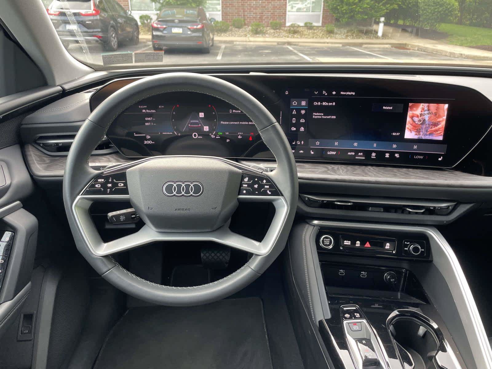 Certified 2025 Audi Q5 Premium w/ Convenience Package AWD/4WD image 2
