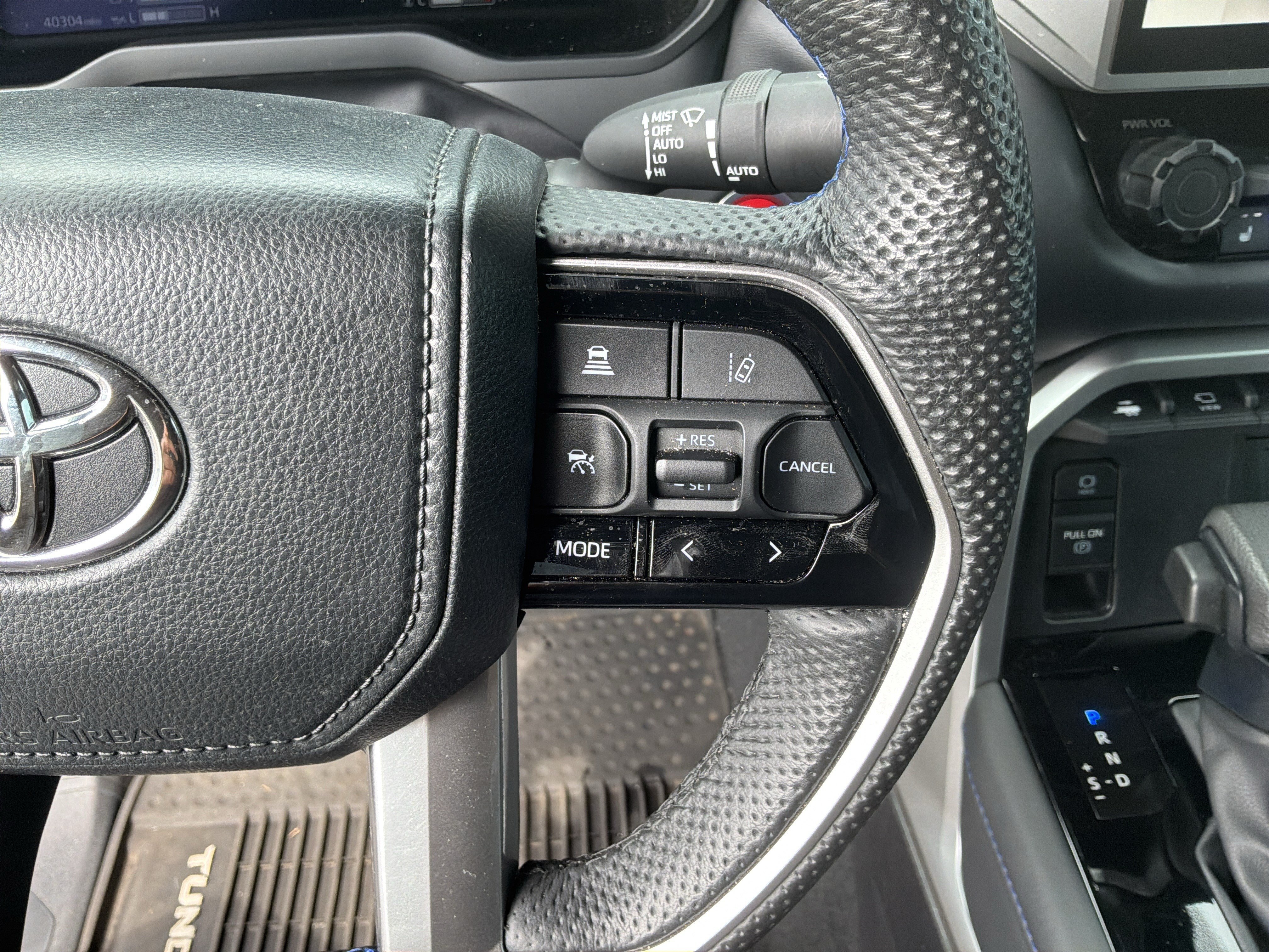 Used 2024 Toyota Tundra Platinum w/ TRD Off-Road Package AWD/4WD image 20