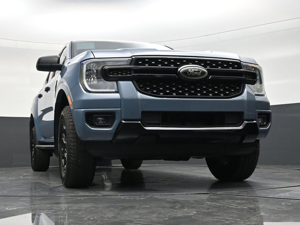 Used 2025 Ford Ranger XLT w/ Black Appearance Package image 27