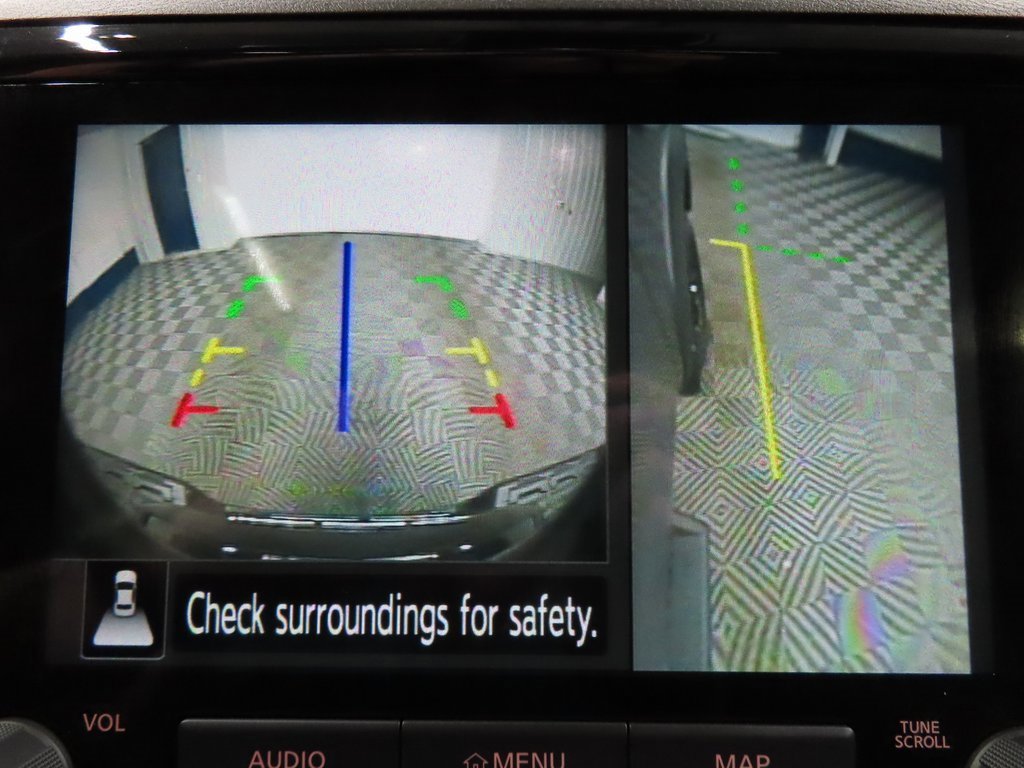 Used 2023 Nissan Frontier PRO-4X image 16