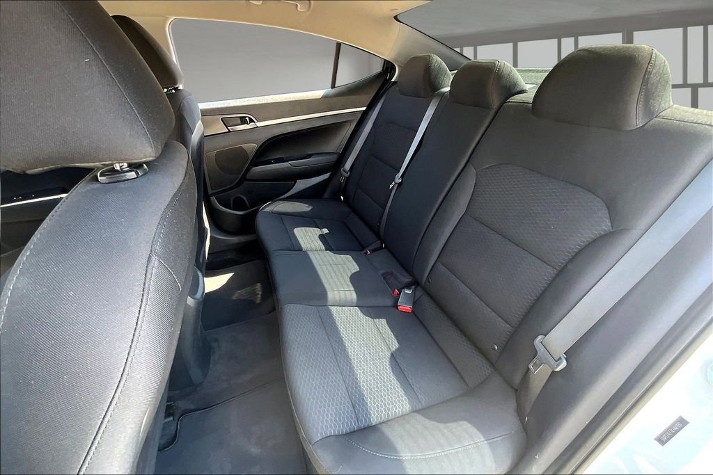 Used 2019 Hyundai Elantra SE w/ Cargo Package FWD image 21