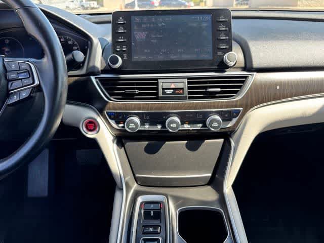 Used 2018 Honda Accord Touring image 19