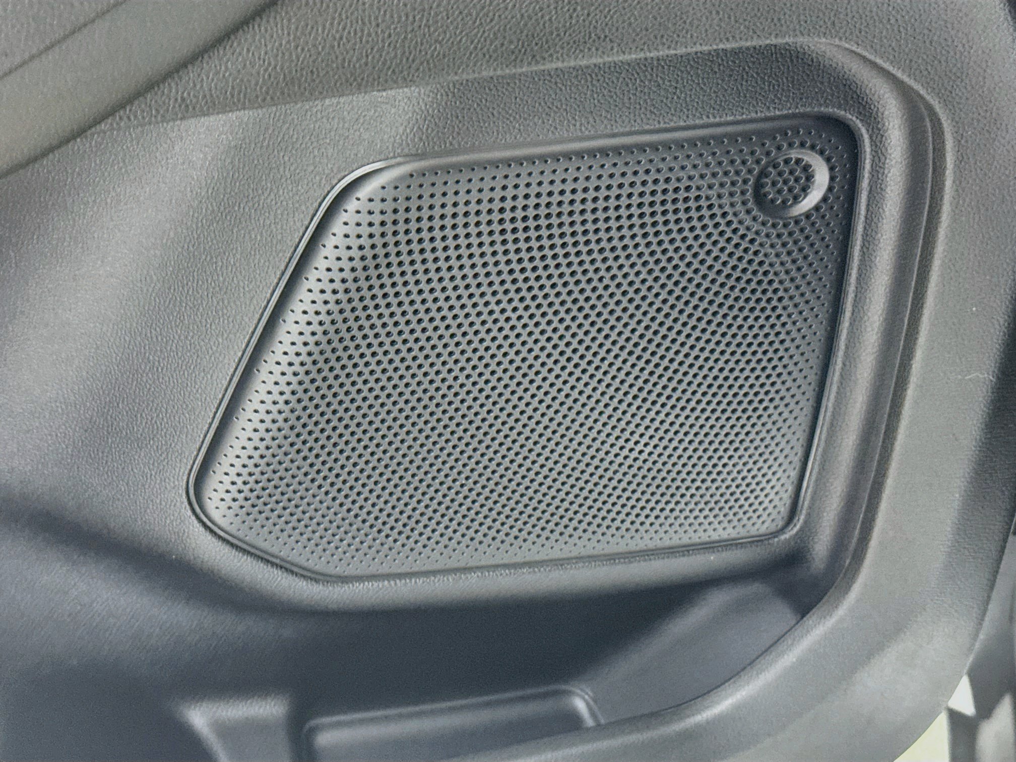 Used 2024 Ford Escape ST-Line w/ Tech Pack #1 FWD image 22