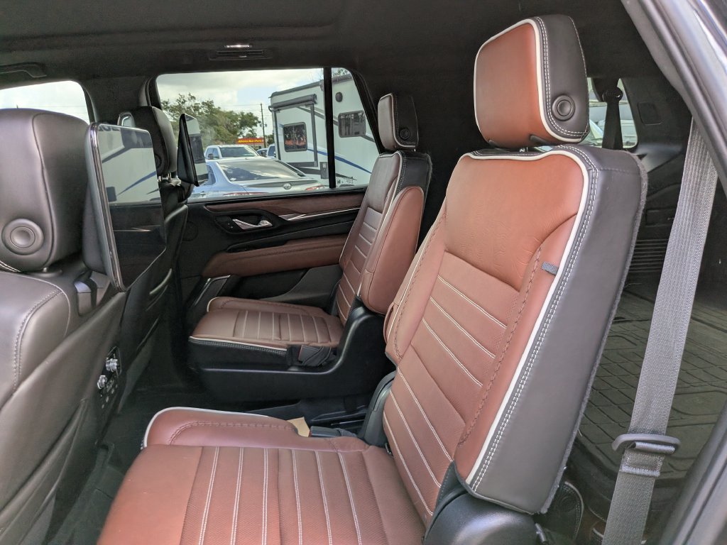 Used 2024 GMC Yukon Denali Ultimate AWD/4WD image 22