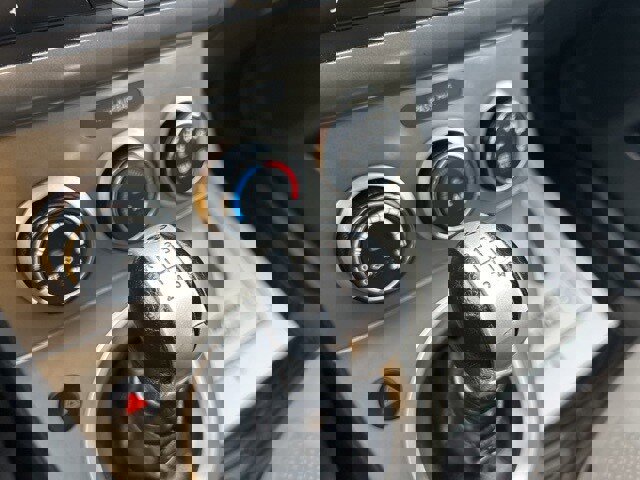 Used 2012 Nissan Sentra 2.0 image 22