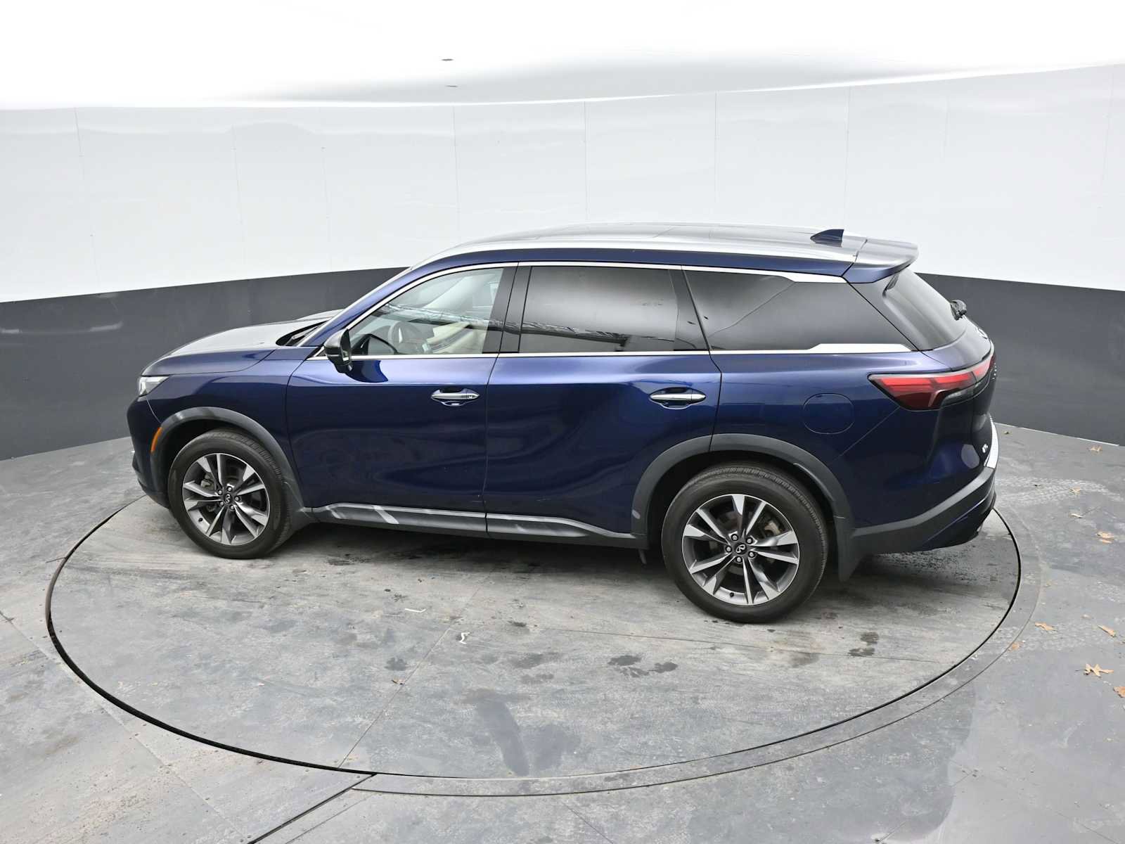 Used 2023 INFINITI QX60 Luxe w/ Cargo Package AWD/4WD image 13