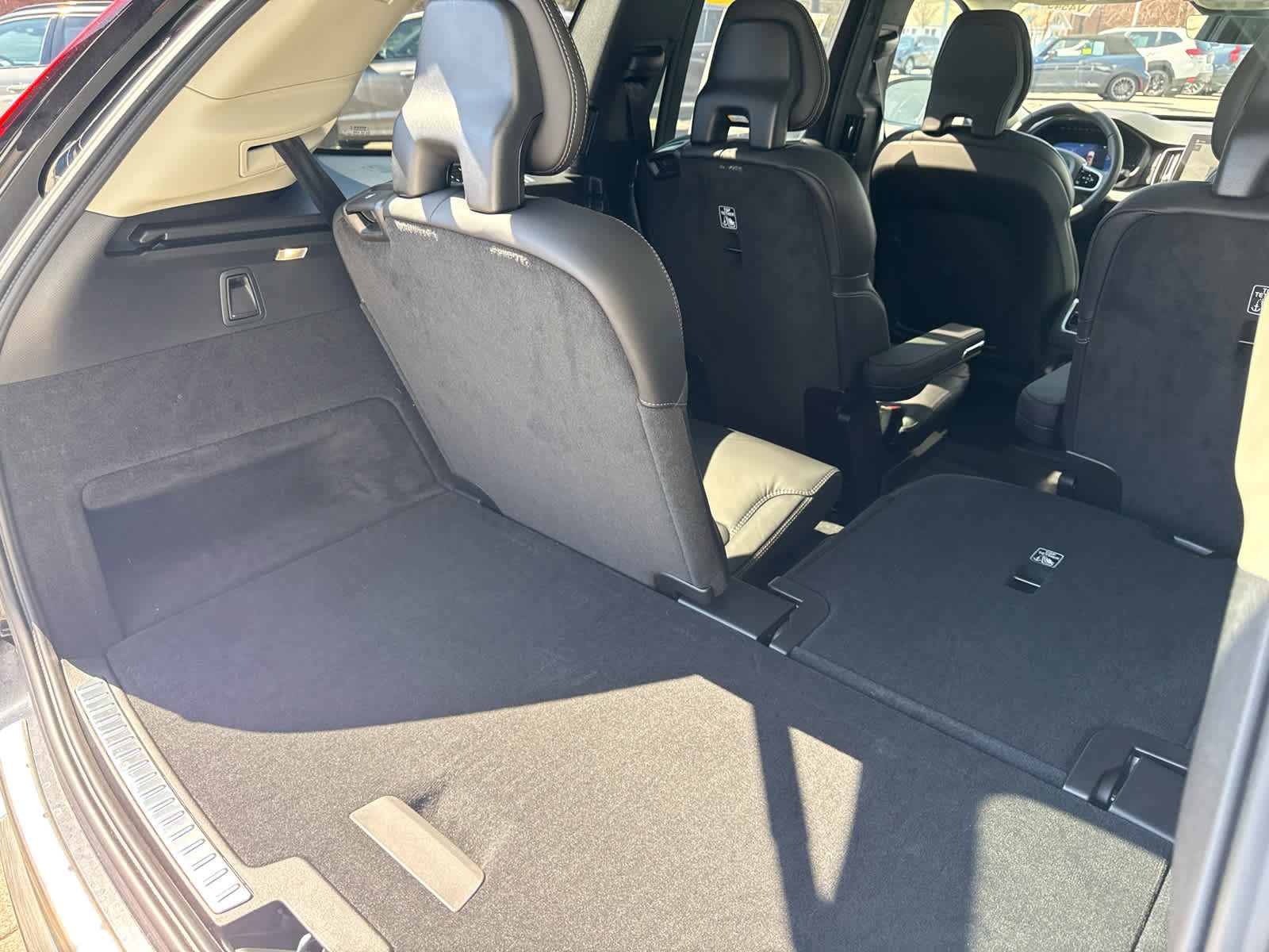 New 2026 Volvo XC90 T8 Ultra w/ Protection Package Premier AWD/4WD image 22