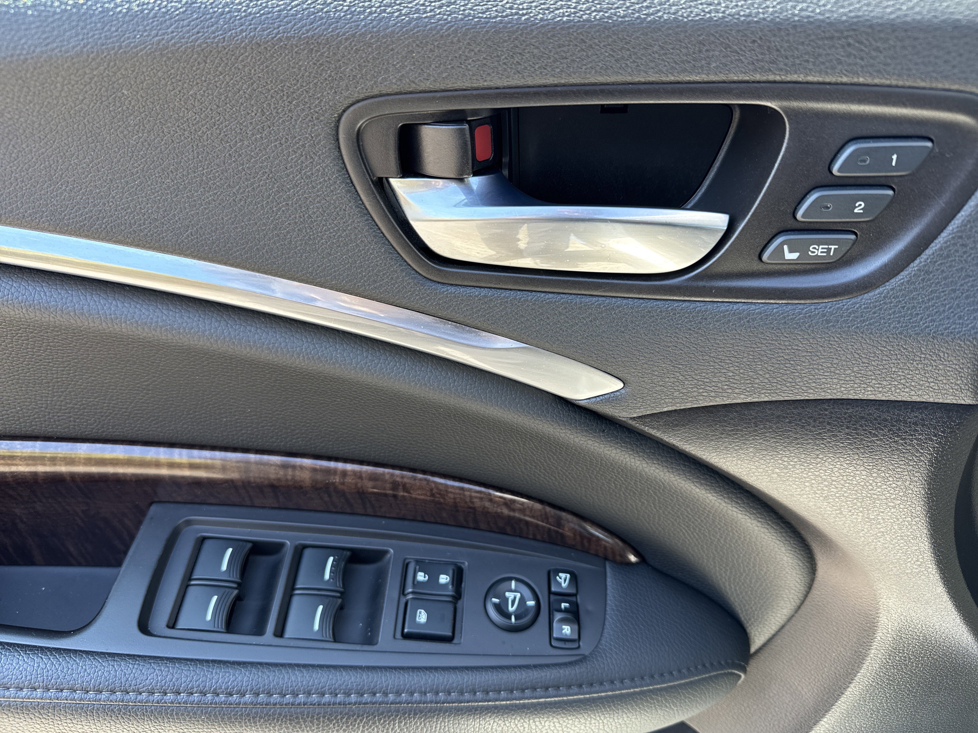 Used 2018 Acura MDX FWD w/ Technology Package image 15