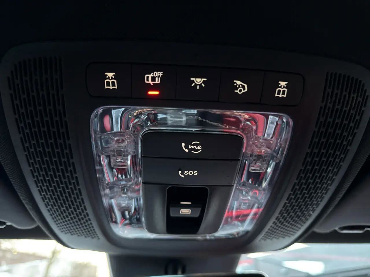 Used 2022 Mercedes-Benz A 220 4MATIC w/ AMG Line image 60