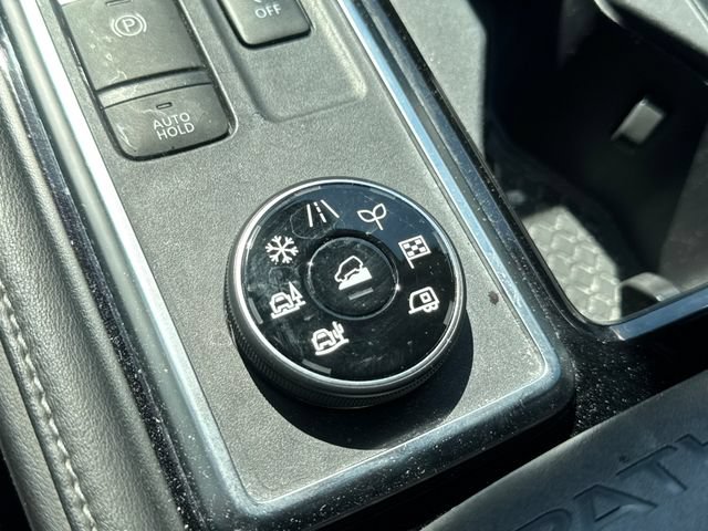 Used 2023 Nissan Pathfinder SV AWD/4WD image 26