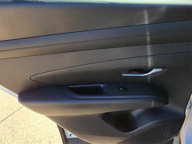New 2025 Hyundai Tucson SE image 8