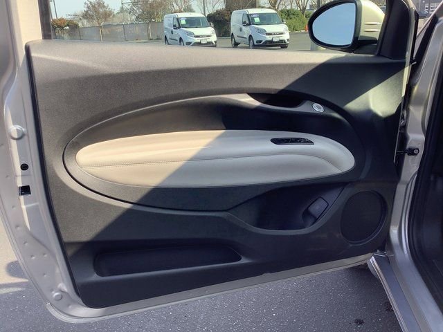 New 2025 FIAT 500 e image 8