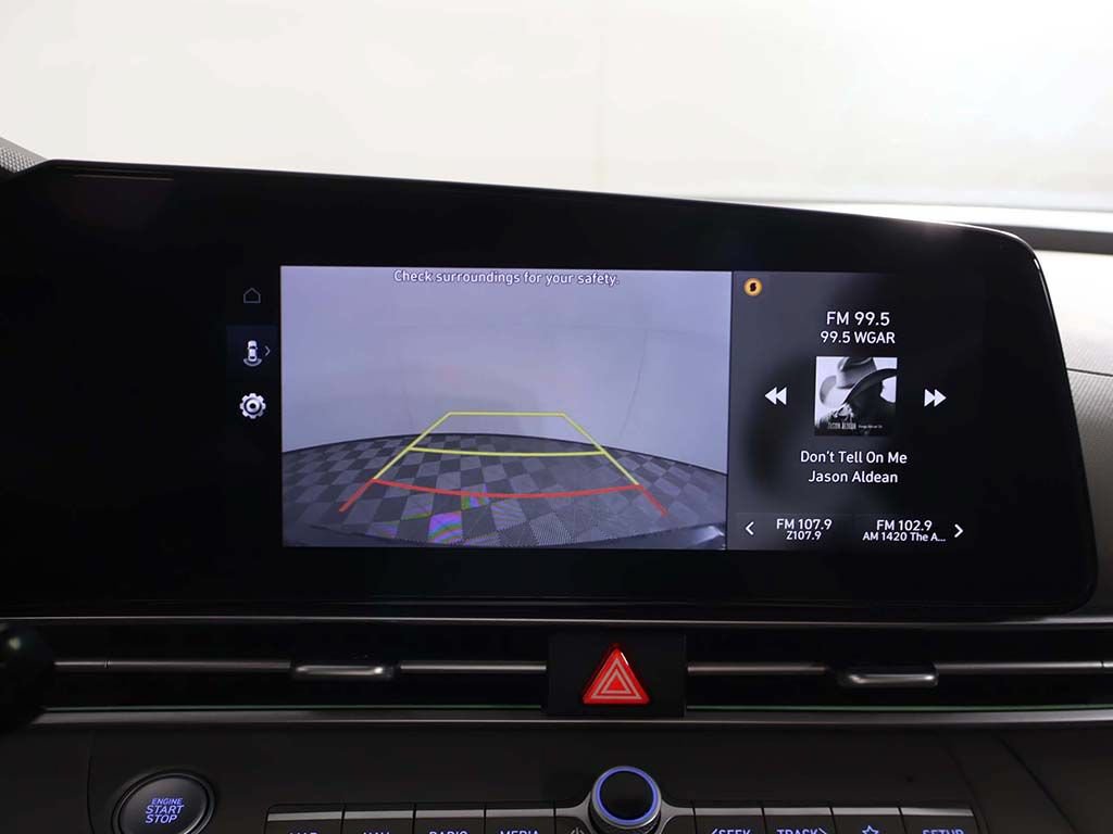 Used 2025 Hyundai Elantra SEL FWD image 46