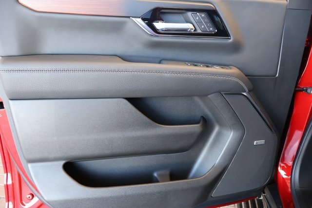 New 2026 GMC Yukon Denali w/ Sun & Power Step Package image 11