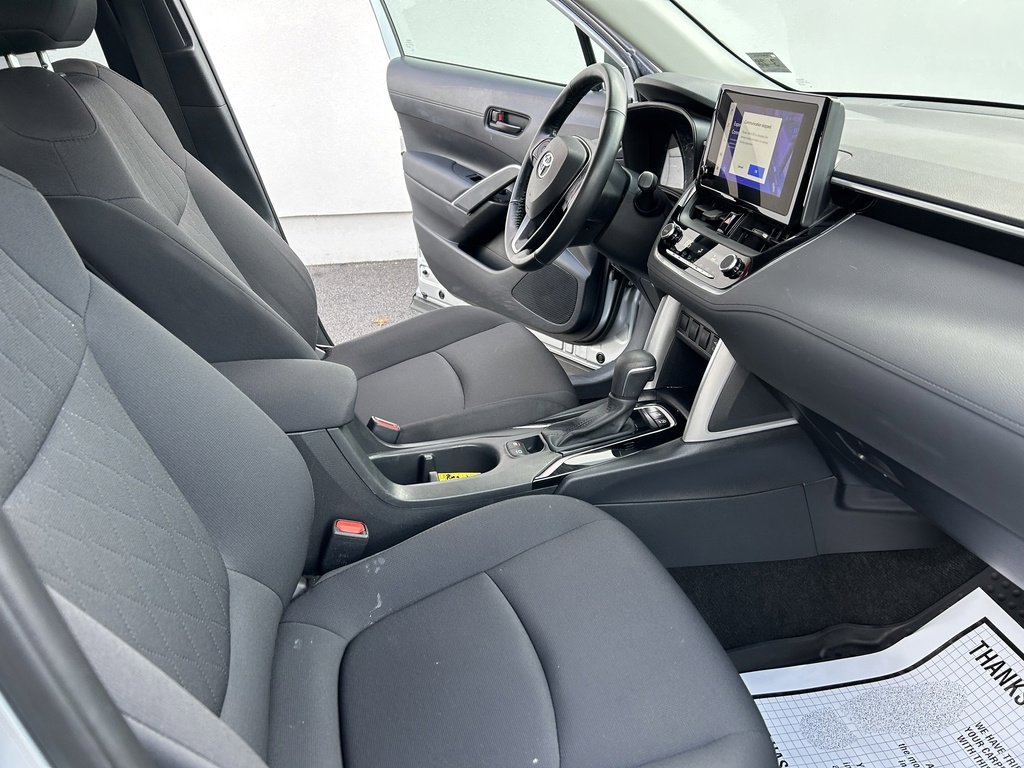 Certified 2023 Toyota Corolla Cross LE image 14