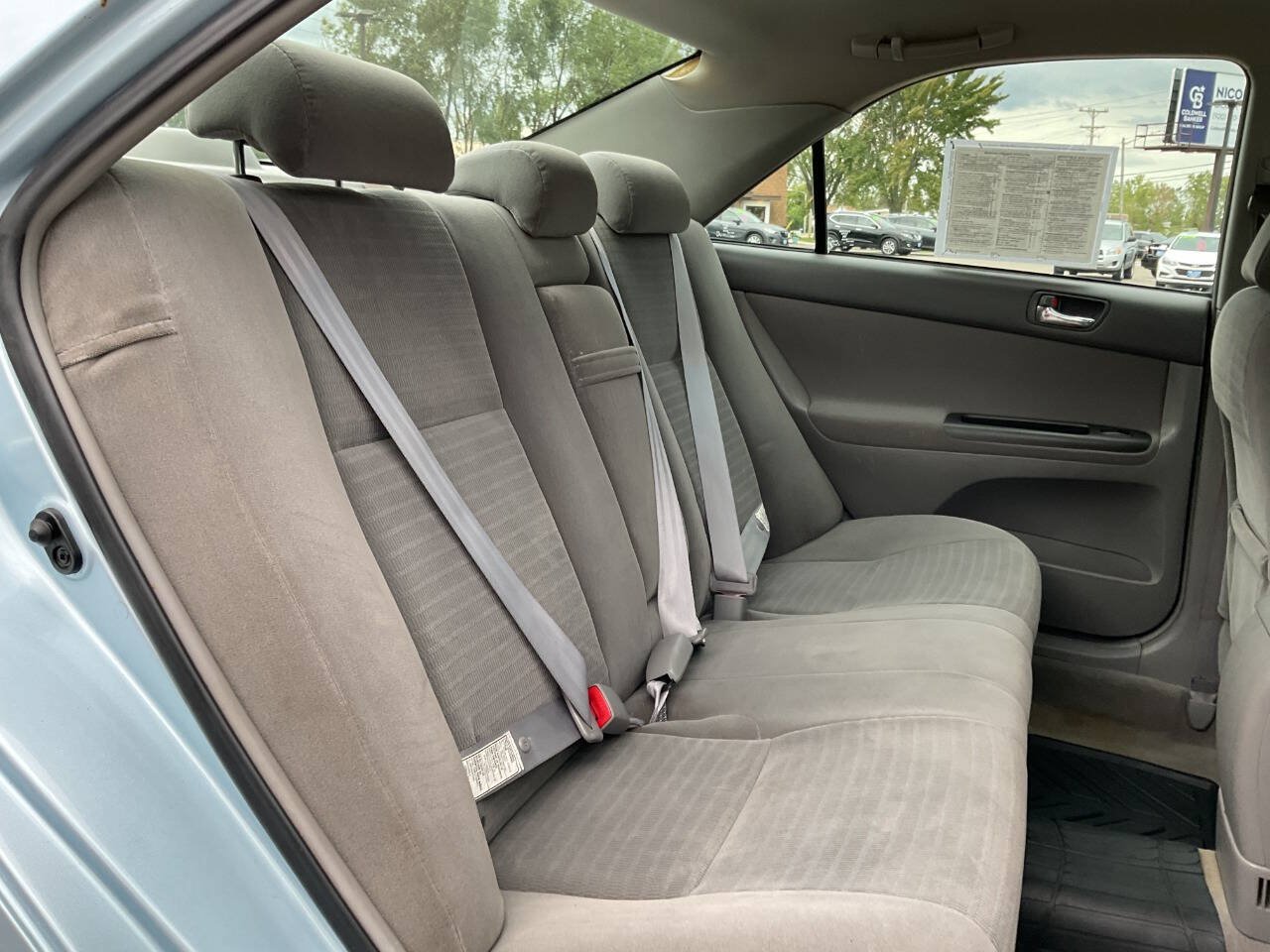 Used 2005 Toyota Camry FWD image 32