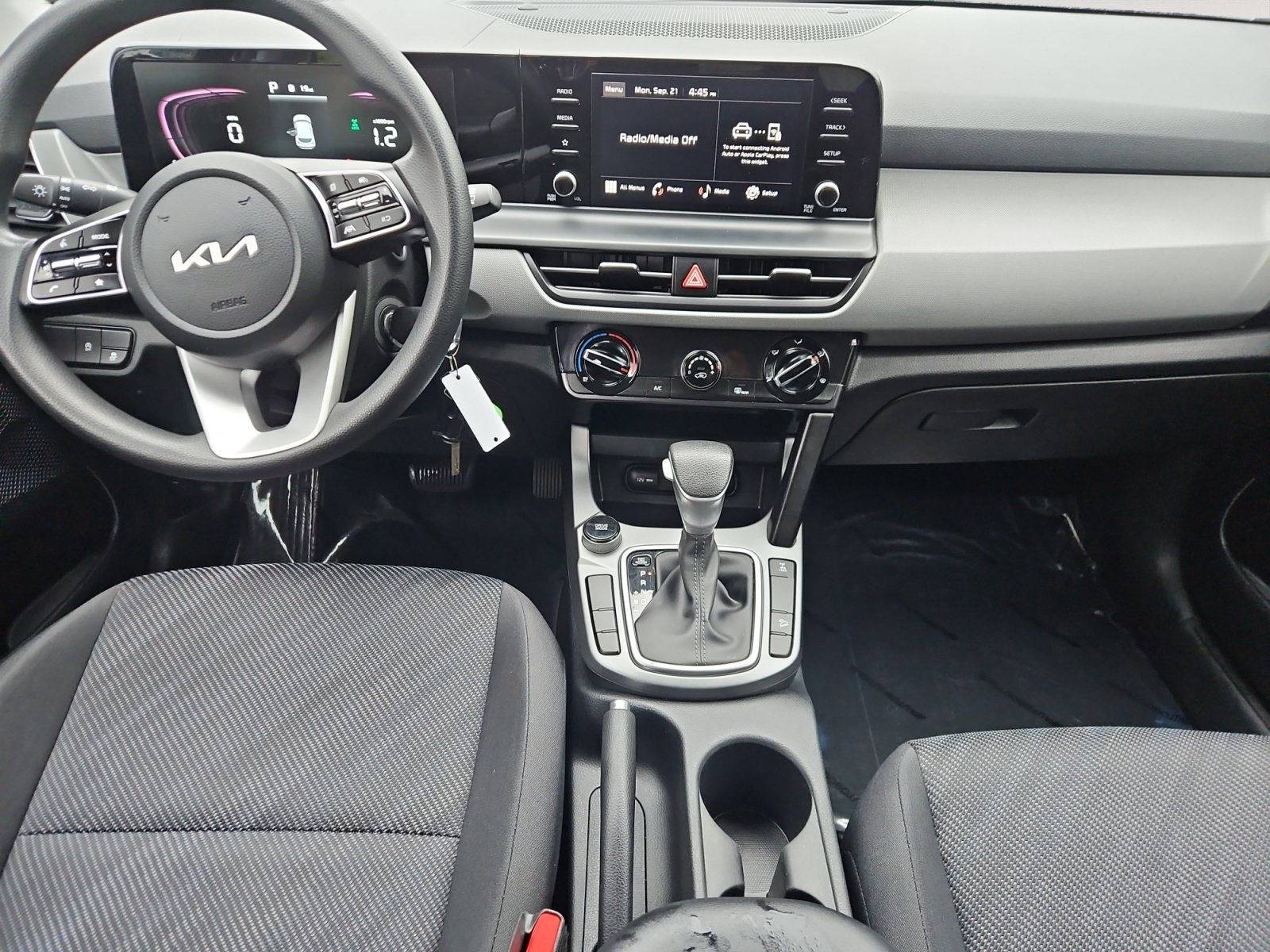 Used 2024 Kia Seltos LX AWD/4WD image 11
