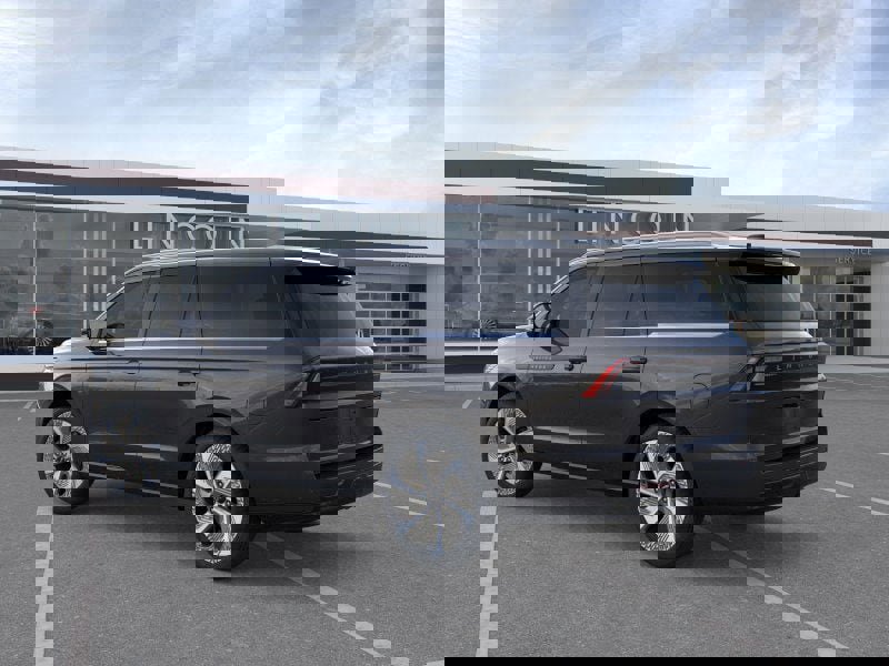 New 2026 Lincoln Navigator Black Label image 4