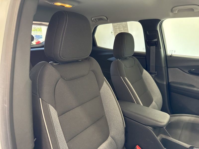 Used 2023 Chevrolet TrailBlazer LT FWD image 13