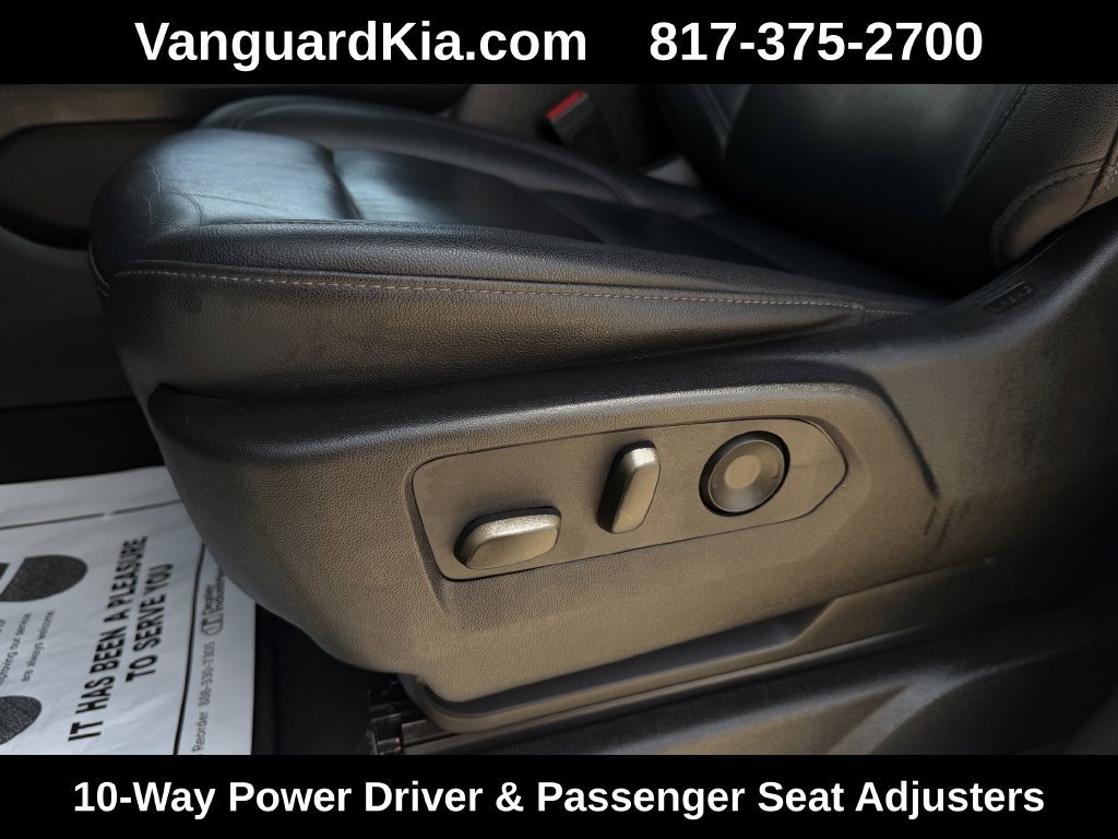 Used 2024 Chevrolet Suburban LT AWD/4WD image 31