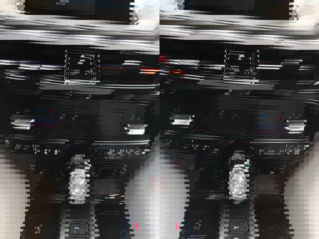 Used 2023 Acura MDX SH-AWD w/ Technology Package image 27