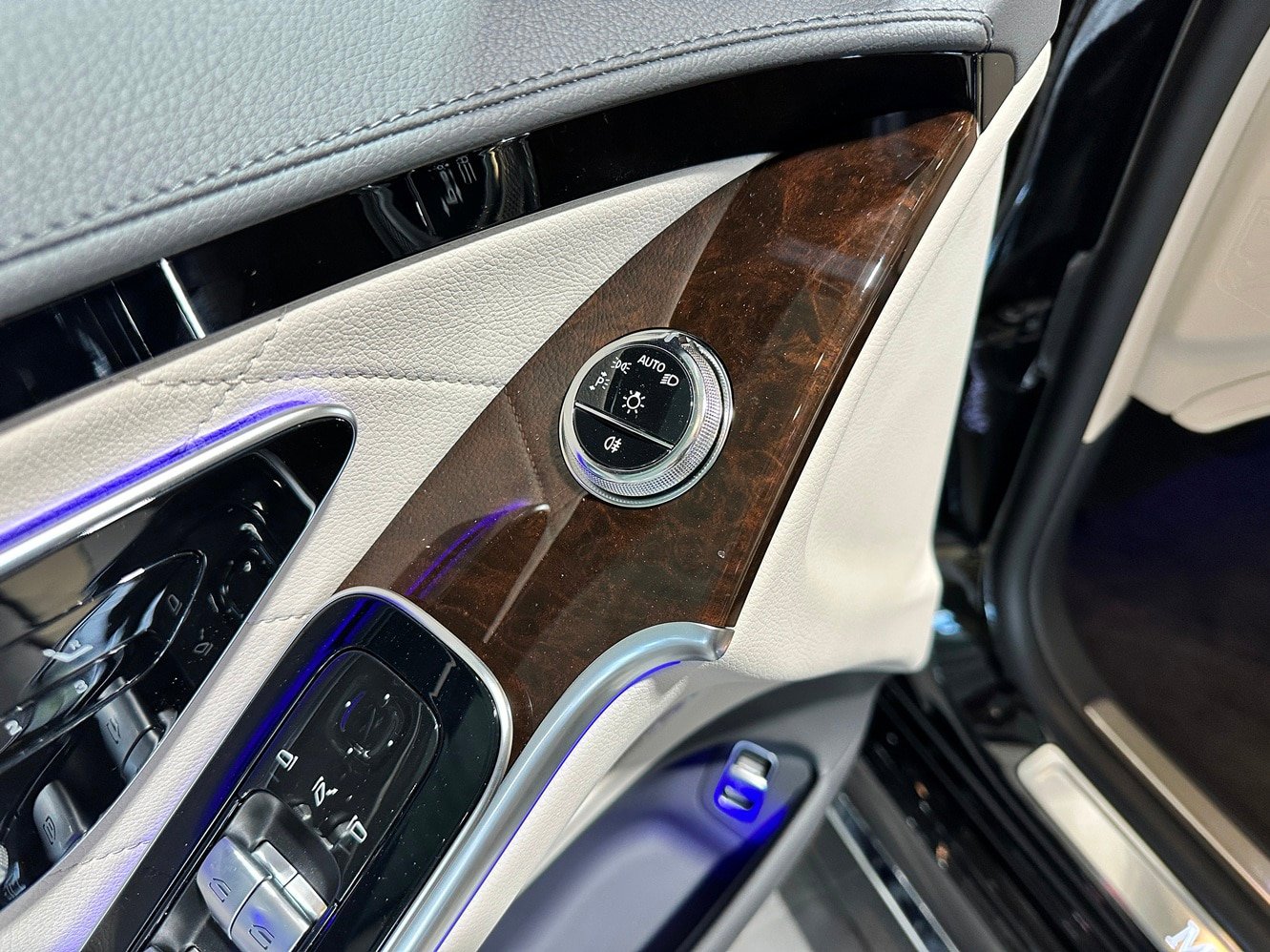 Used 2026 Mercedes-Benz S 500 4MATIC image 13