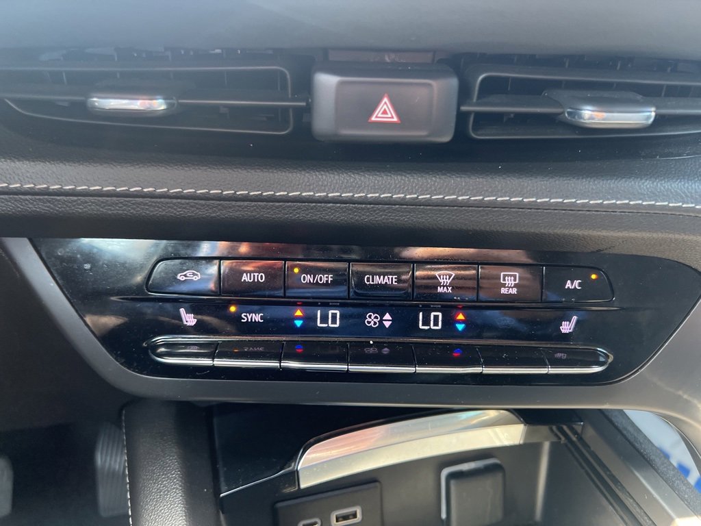 Used 2022 Buick Envision Preferred image 25