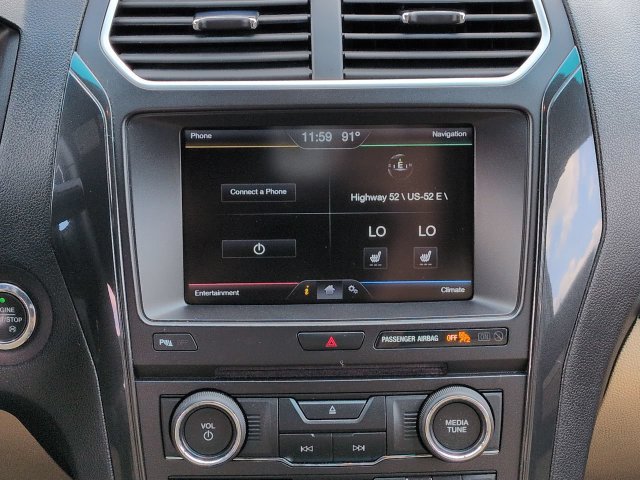 Used 2016 Ford Explorer XLT w/ Equipment Group 202A FWD image 18