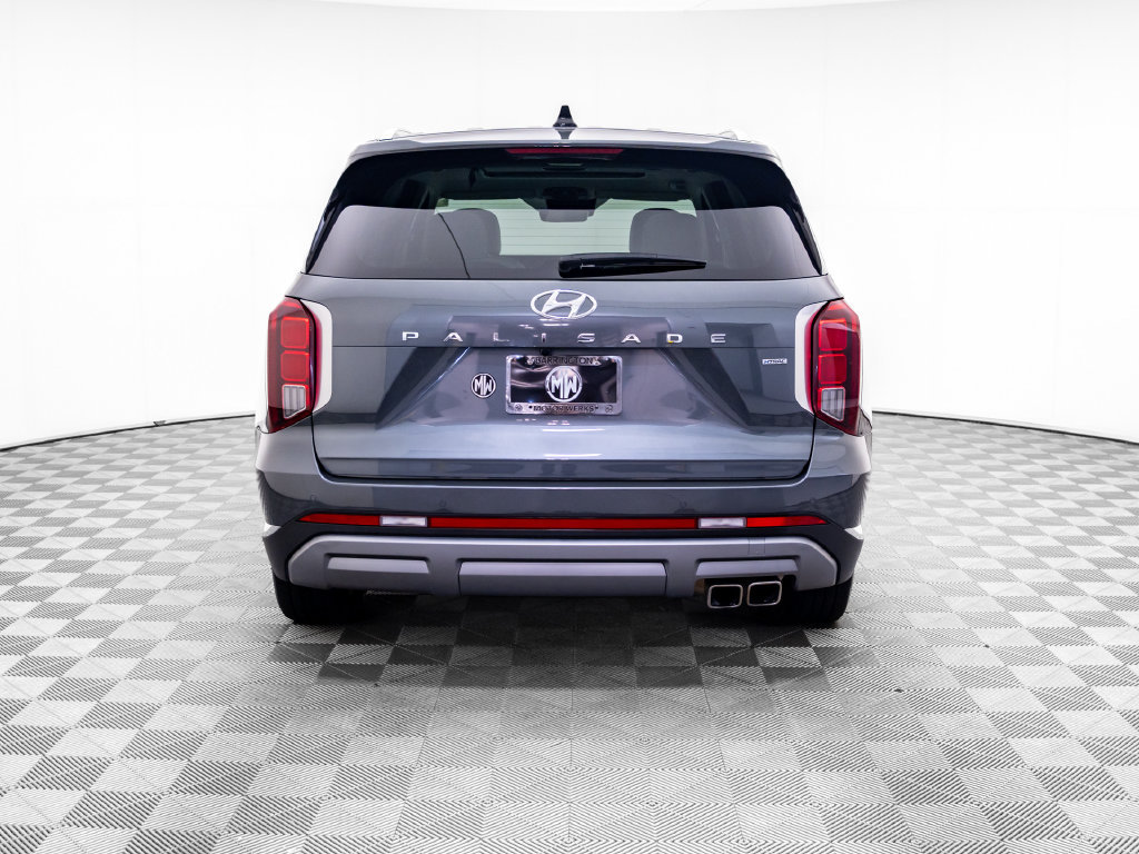 Used 2023 Hyundai Palisade Limited AWD/4WD image 5