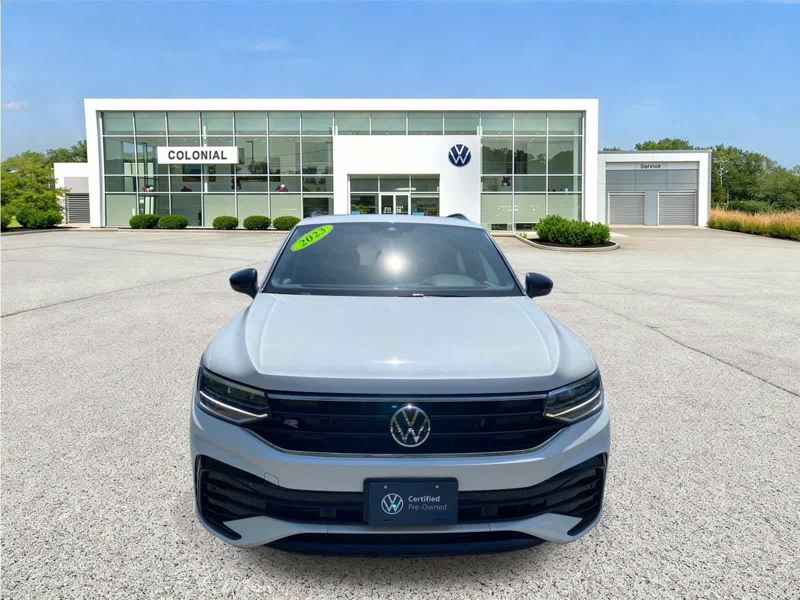 Used 2023 Volkswagen Tiguan SE R-Line AWD/4WD image 8