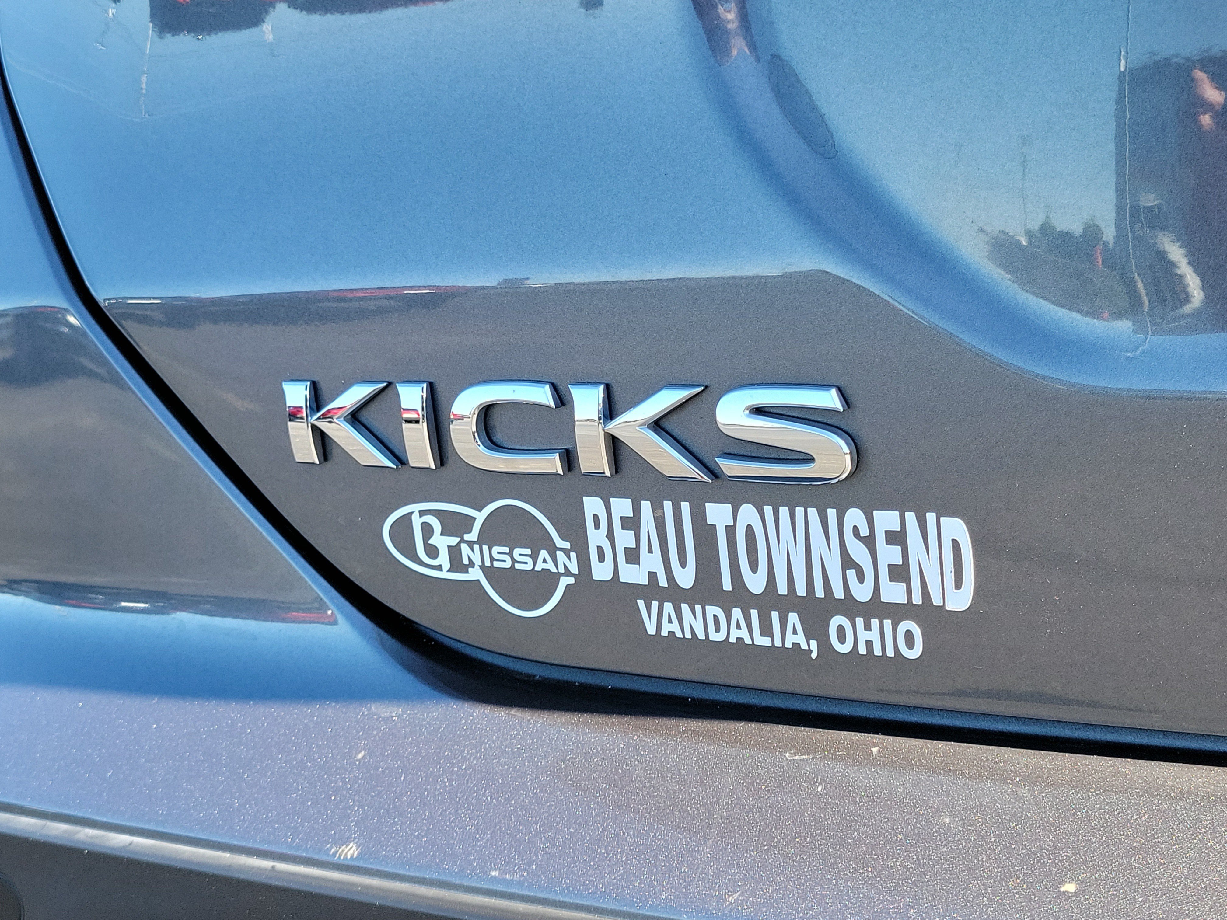 Certified 2023 Nissan Kicks SV FWD image 6