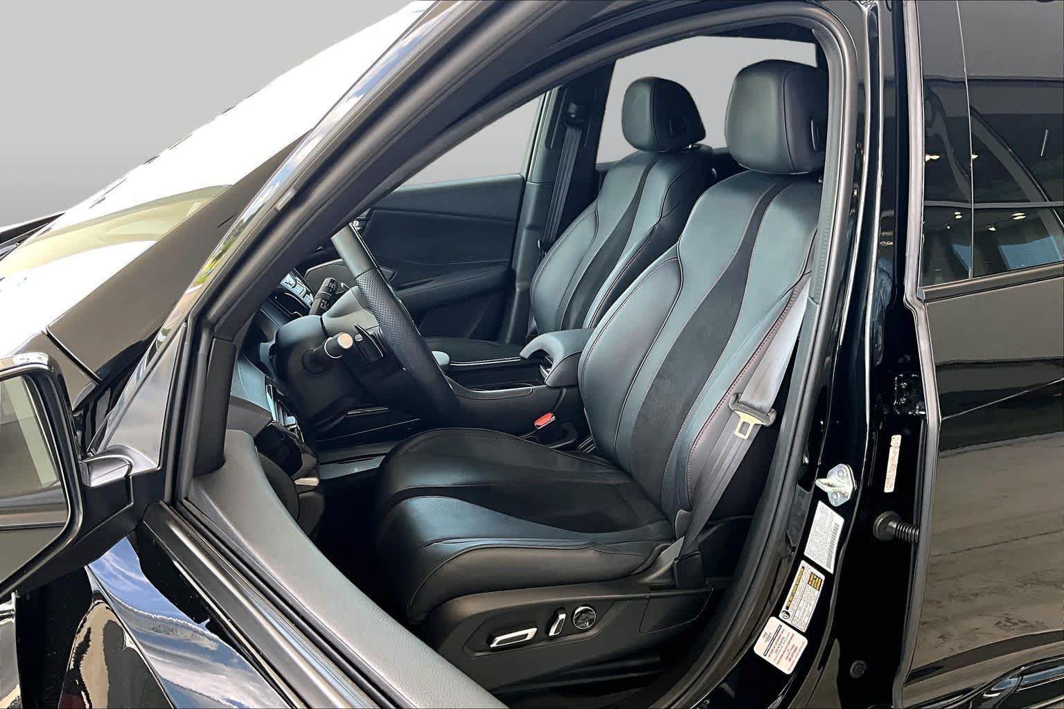 Used 2023 Acura RDX w/ Advance Package FWD image 7