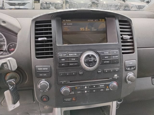 Used 2012 Nissan Pathfinder SV AWD/4WD image 20