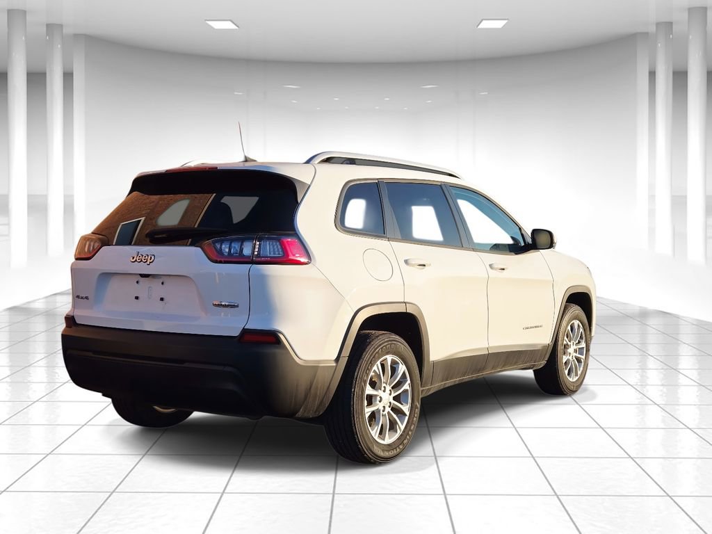 Used 2021 Jeep Cherokee Latitude image 3