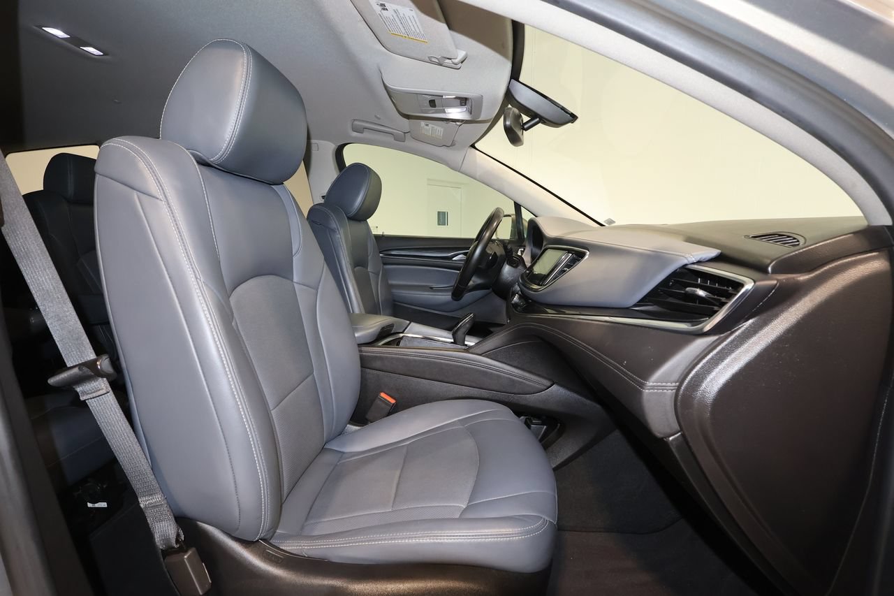 Used 2019 Buick Enclave Essence FWD image 18