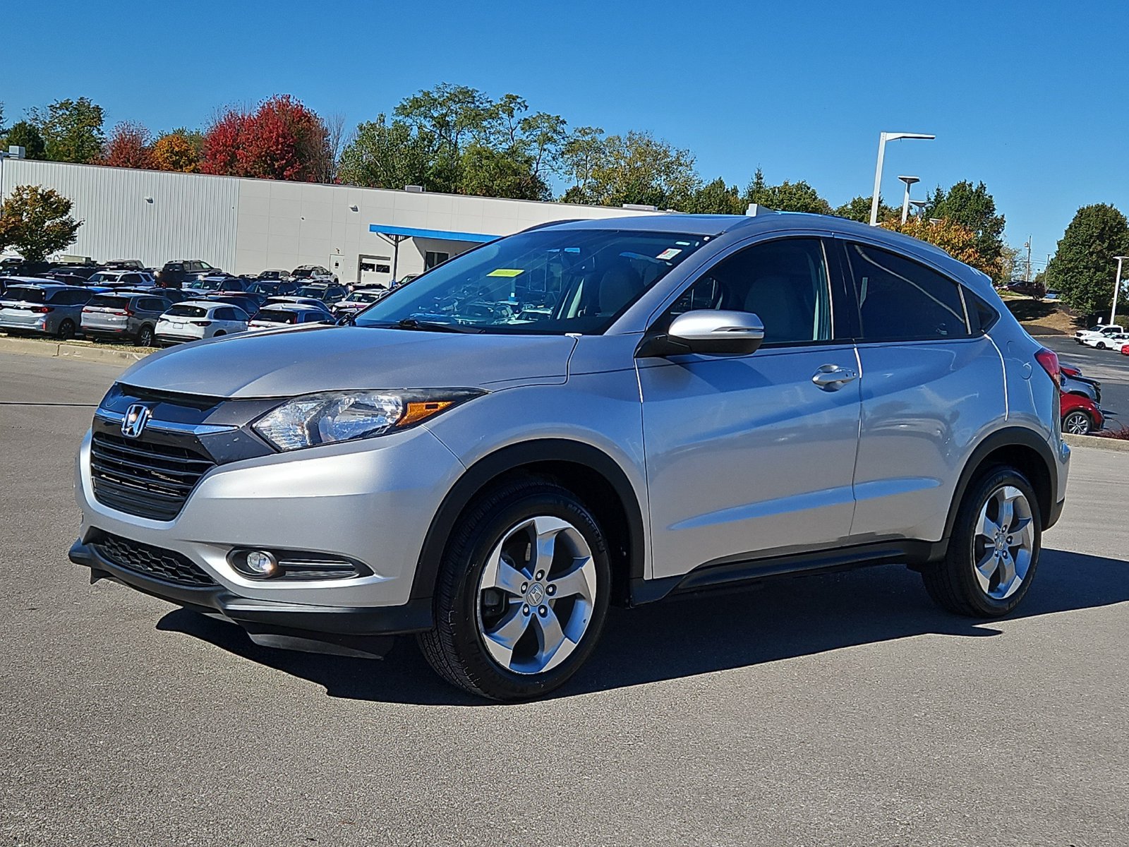 Used 2016 Honda HR-V EX-L image 2