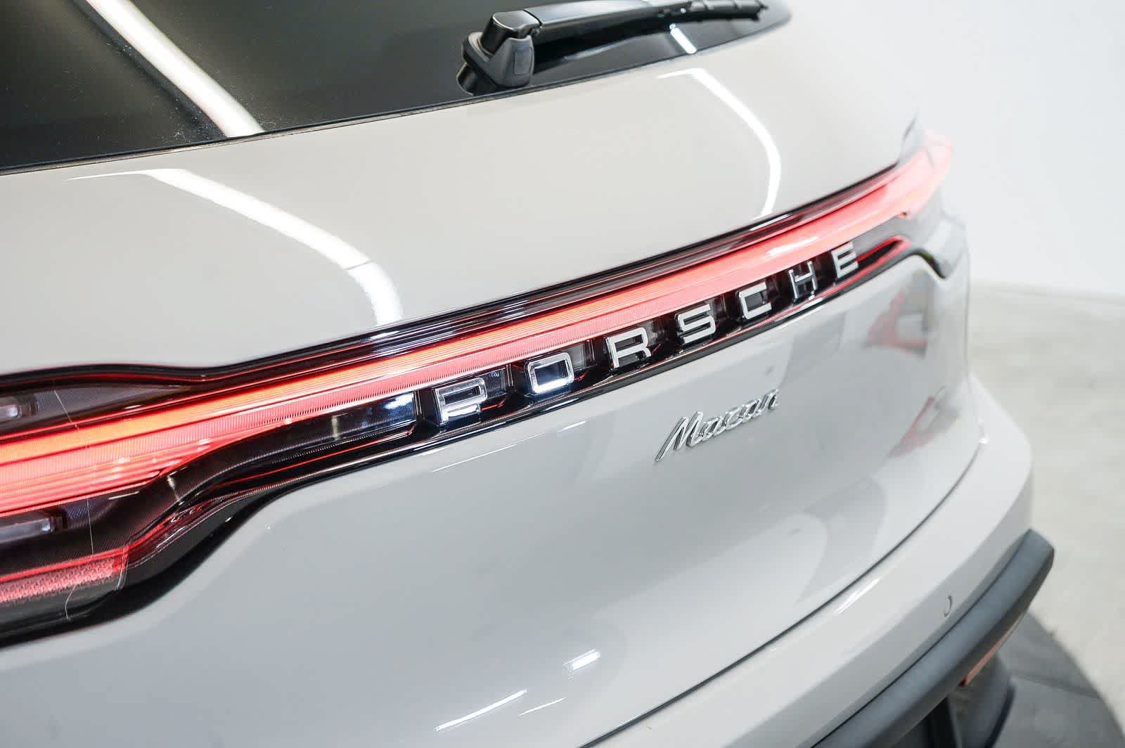 Certified 2026 Porsche Macan AWD/4WD image 12