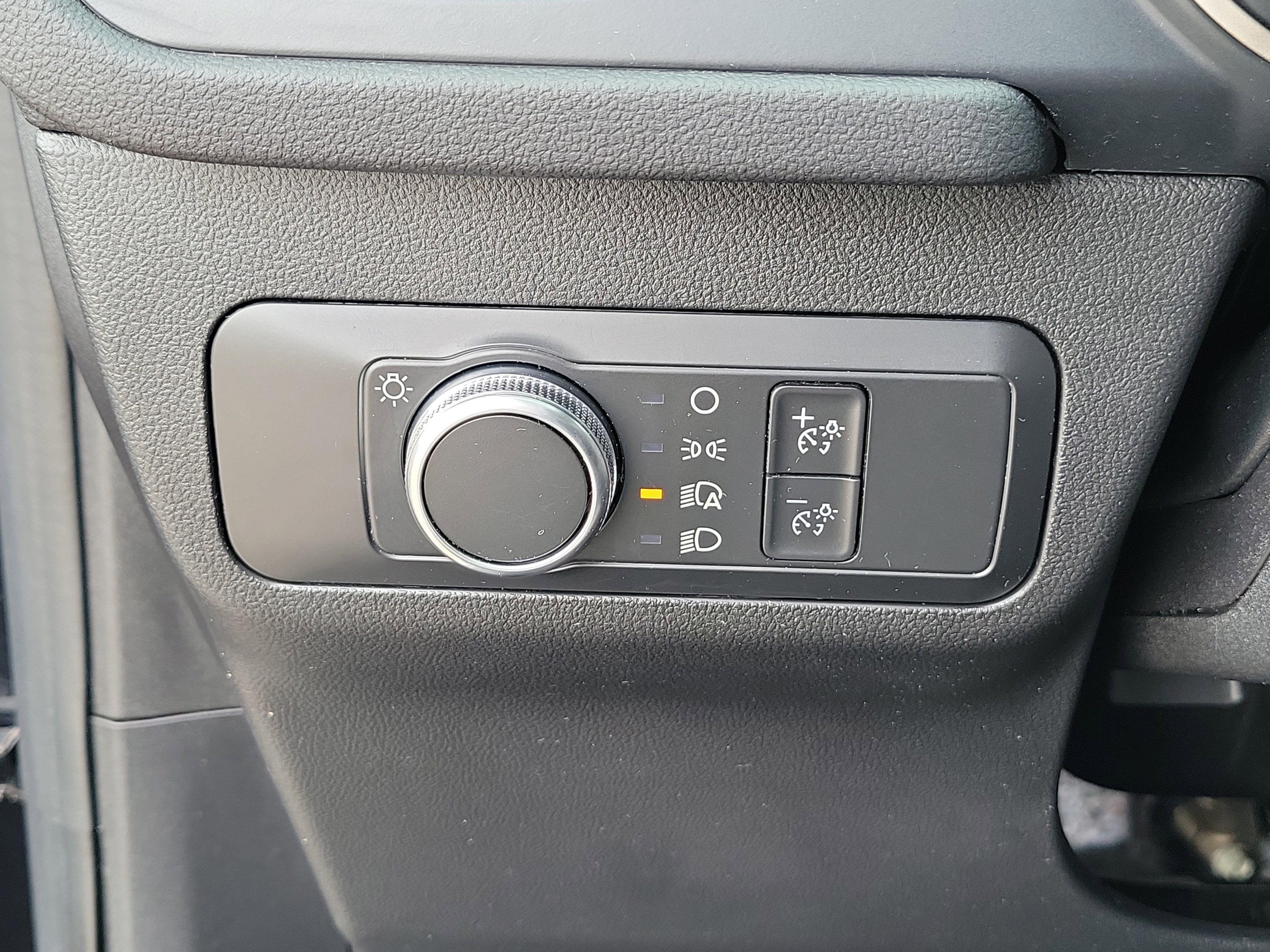 Used 2022 Ford Escape SE FWD image 21