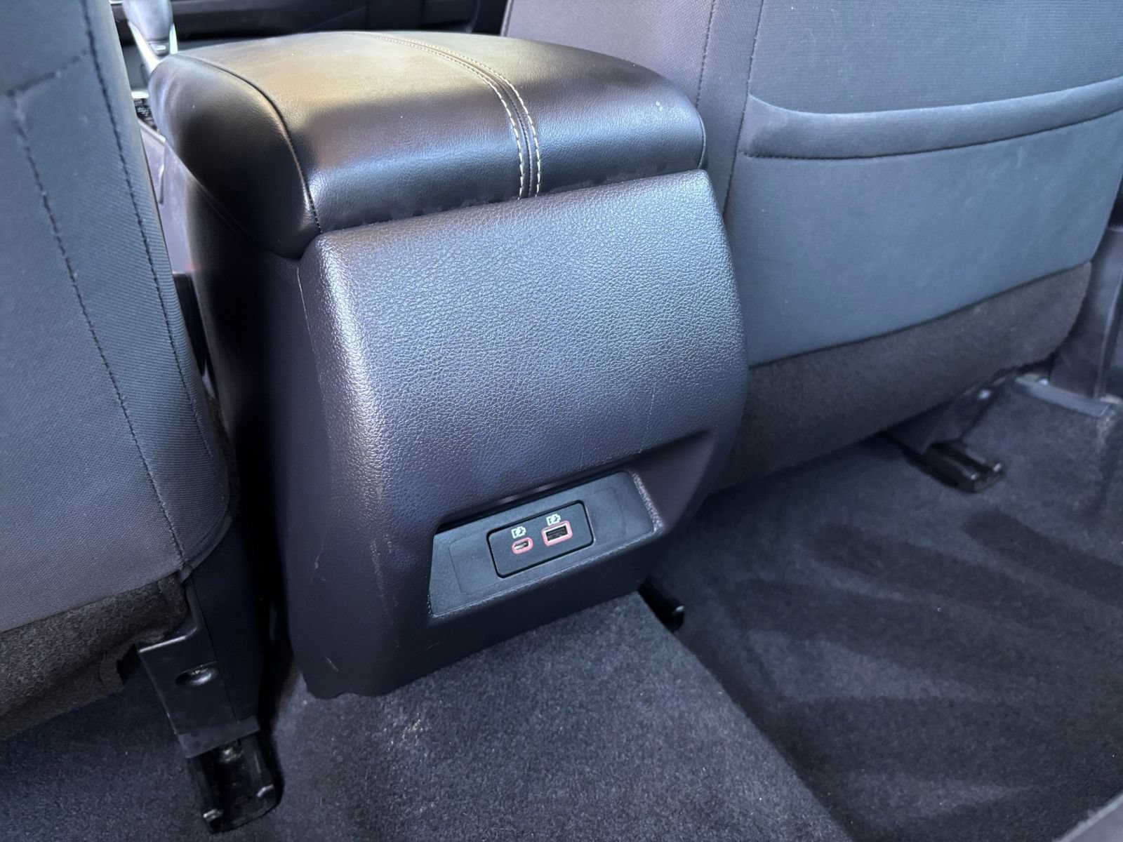 Used 2025 Nissan Altima 2.5 SV FWD image 23