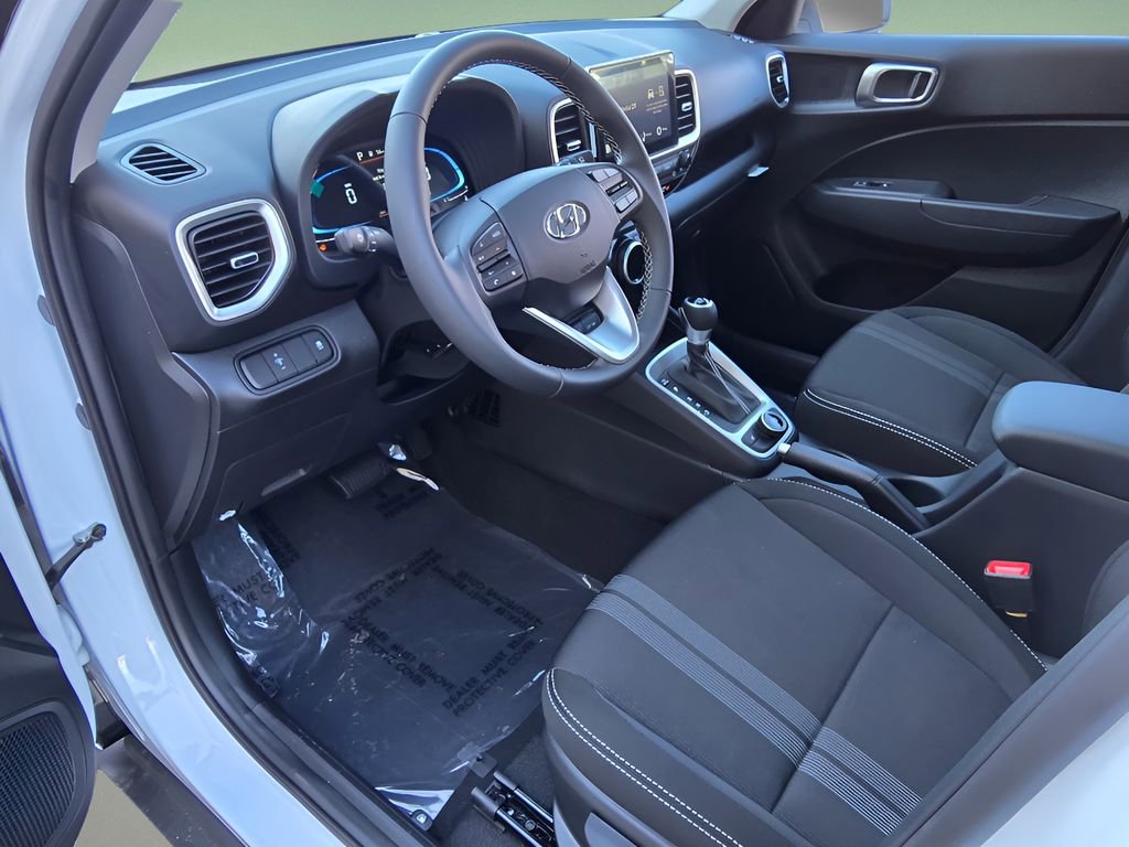 New 2026 Hyundai Venue SEL image 24