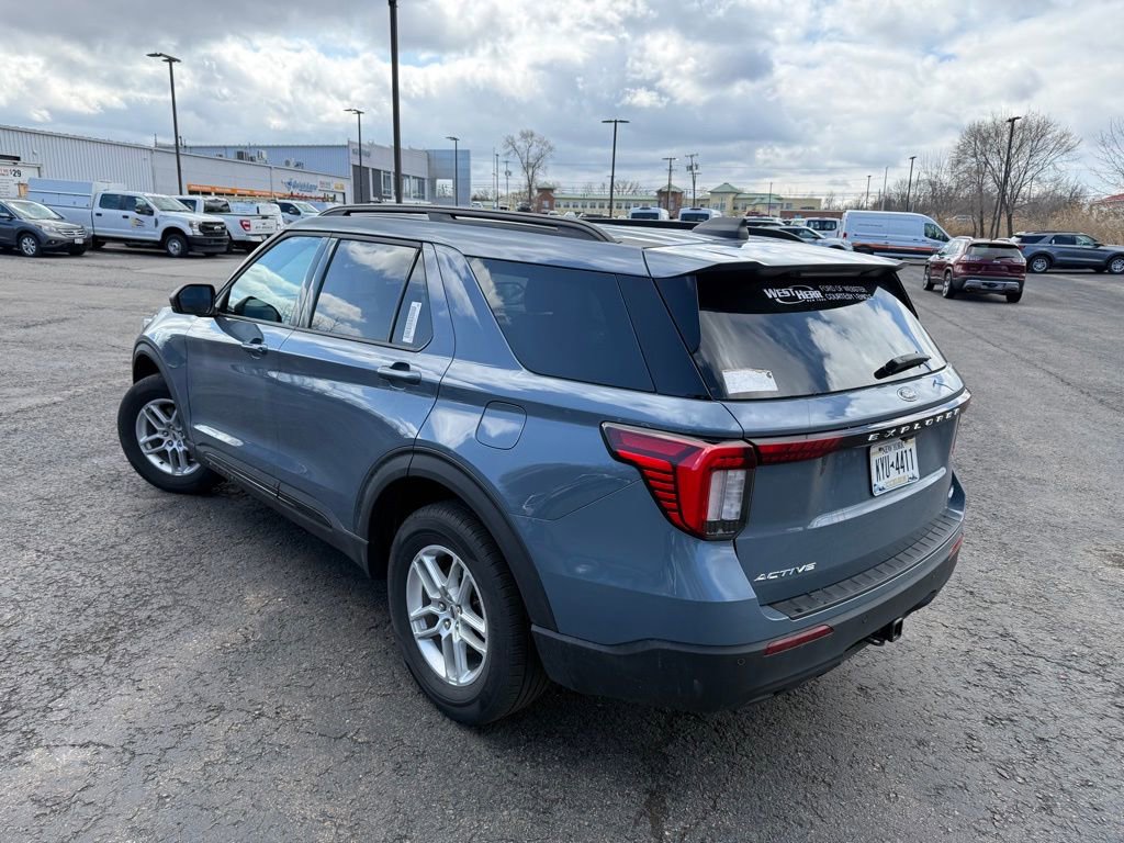 Used 2026 Ford Explorer Active image 4