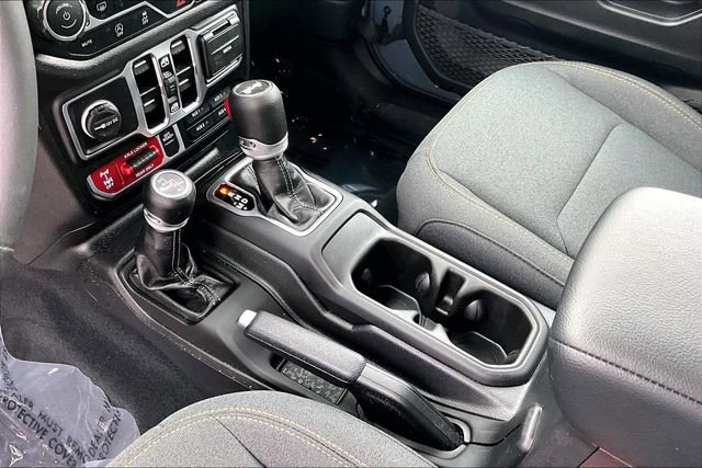 Used 2024 Jeep Wrangler Willys image 17