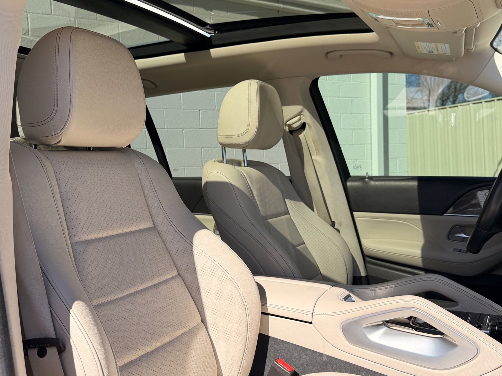 Used 2020 Mercedes-Benz GLS 450 4MATIC image 22