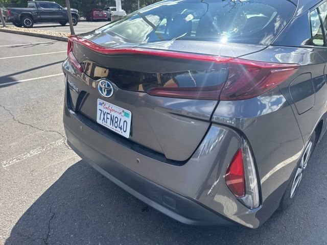Used 2017 Toyota Prius Prime Advanced w/ Protection Package FWD image 20