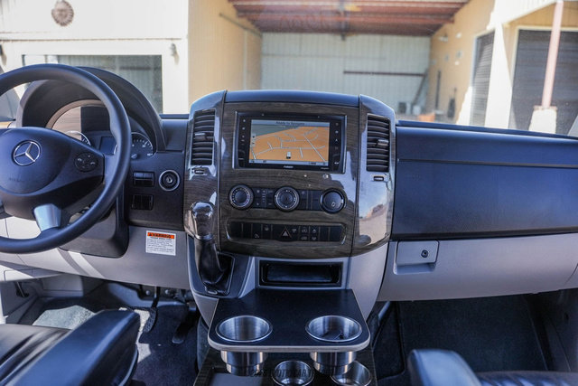 Used 2017 Mercedes-Benz Sprinter 3500 image 27